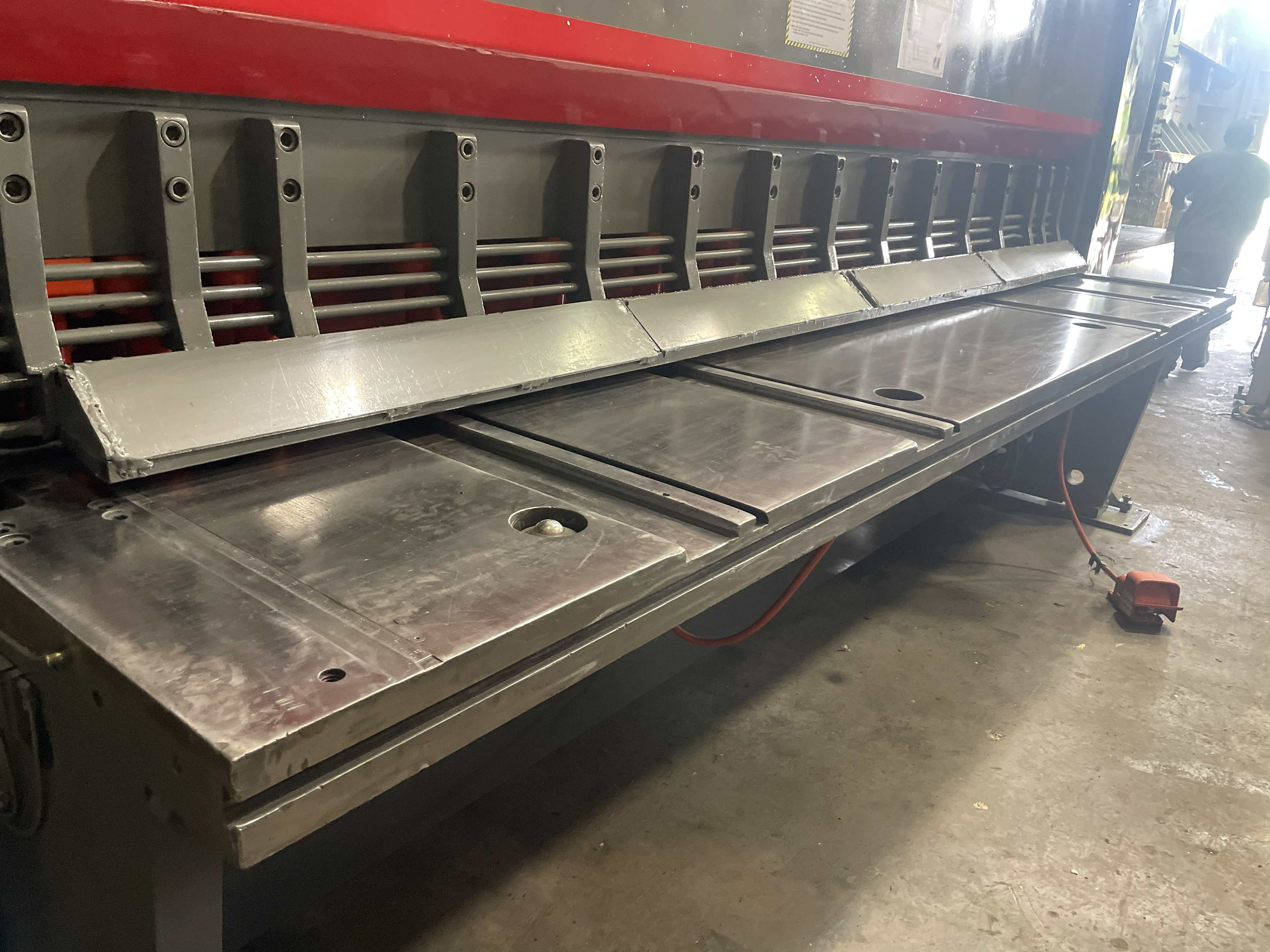 3/4" X 12' Cincinnati Model 7500 FSU Hydraulic Power Squaring Shear
